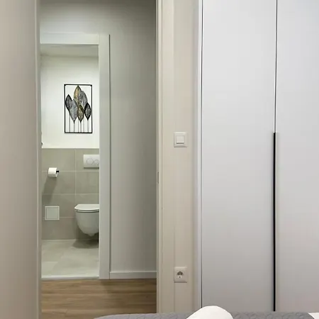 Lora Apartament *