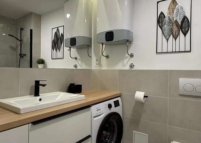 Lora アパート スプリト