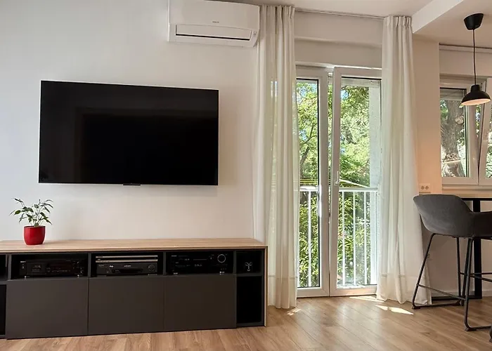 Lora Διαμέρισμα Σπλιτ