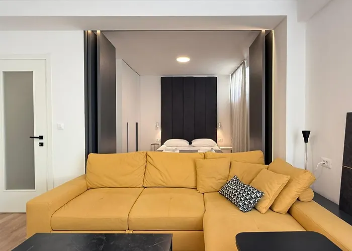 Διαμέρισμα Lora *